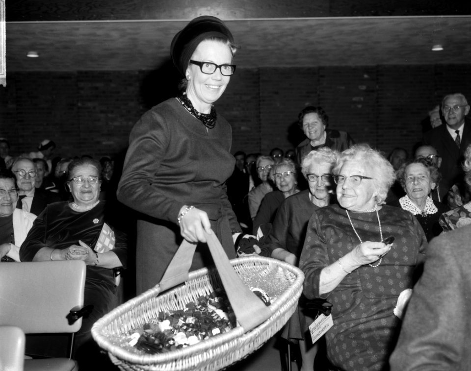 Mevrouw Van Hall Nijhoff verzorgingscentrum voor ouden van dagen in Slotermeer g, Bestanddeelnr 917-1646