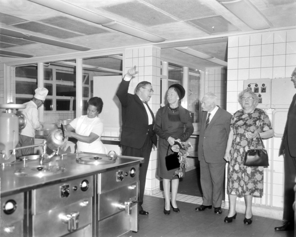 Mevrouw Van Hall Nijhoff verzorgingscentrum voor ouden van dagen in Slotermeer g, Bestanddeelnr 917-1644