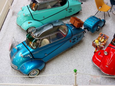 Metalic blue Messerschmitt with trailer pic2
