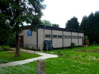 Merstham Baptist Church, Weldon Way, Merstham (June 2013) (4)