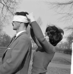 Met blinddoek voor Amsterdam Serie, Bestanddeelnr 912-1471