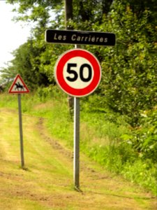 Merviller (M-et-M) city limit sign Les Carrières