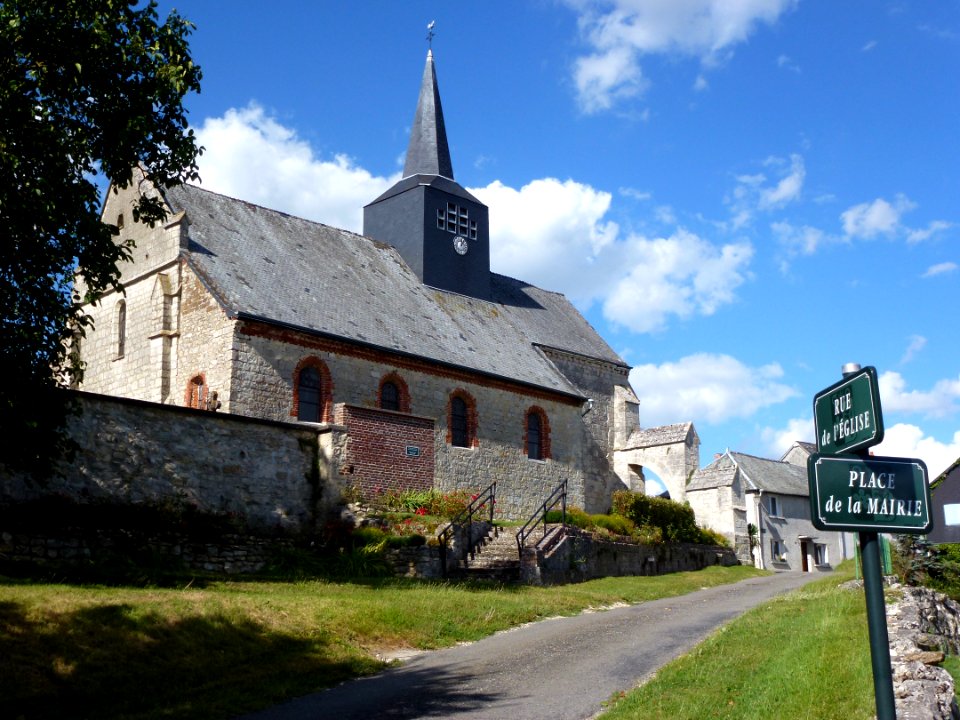 Mesmont (Ardennes) église (1)