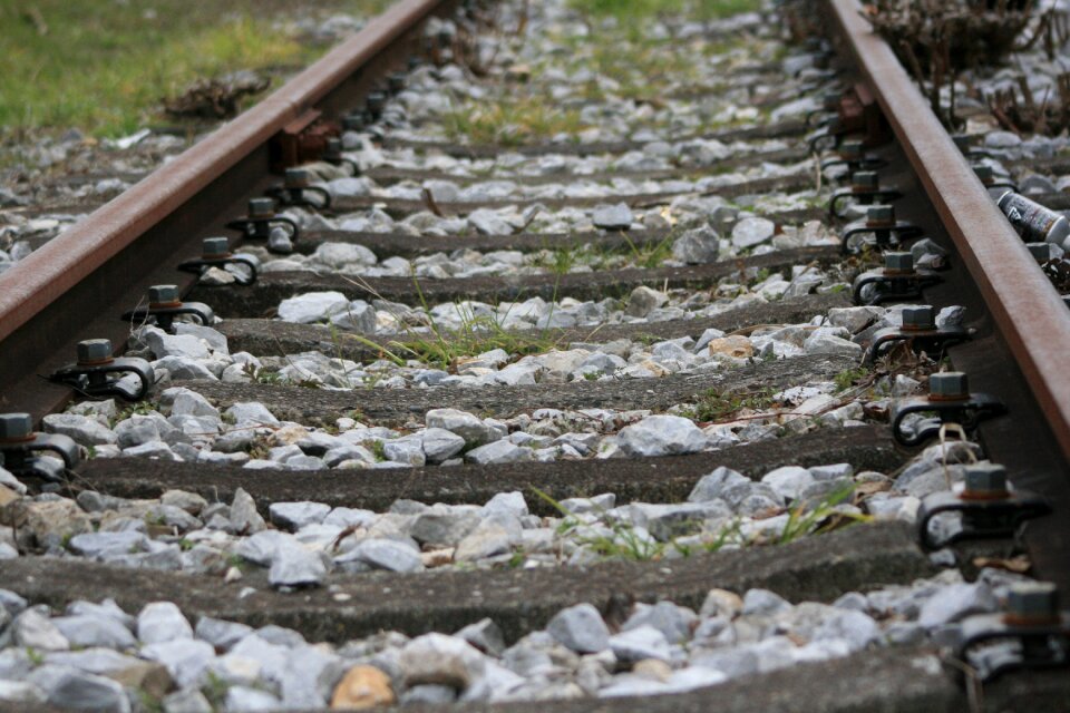 Landscape track discontinued