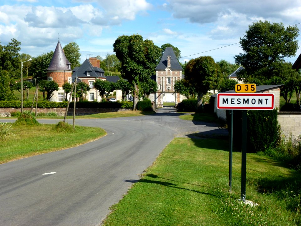 Mesmont (Ardennes) château PA00132582