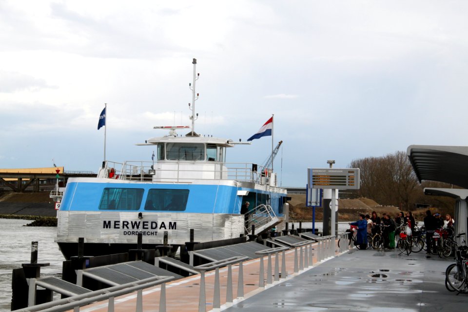 Merwedam Waterbus Dordrecht aanlegsteiger 2013