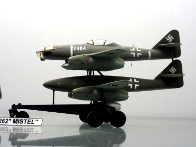 Messerschmitt Me 262 MISTEL pic1