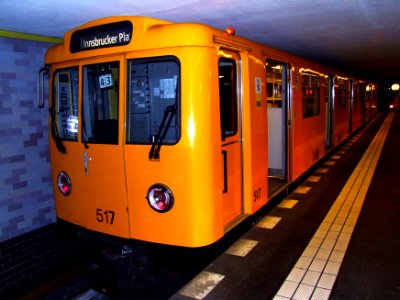Metro 517 Berlin photo