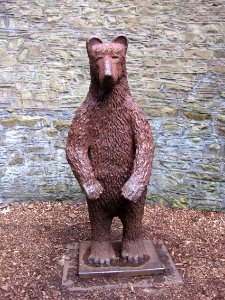 Metal bear, Sheffield bear pit