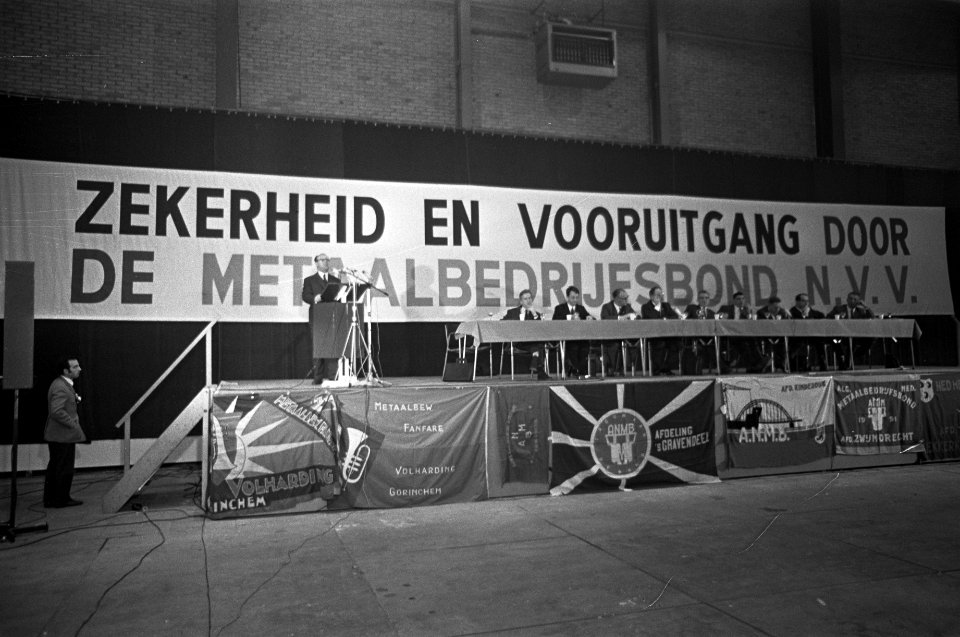Metaalarbeiders van het NVV bijeen in Utrecht i.v.m. nieuwe CAO overzicht, Bestanddeelnr 921-9193
