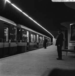 Metro Rotterdam Maas Station. Centraal Station, Bestanddeelnr 920-8595