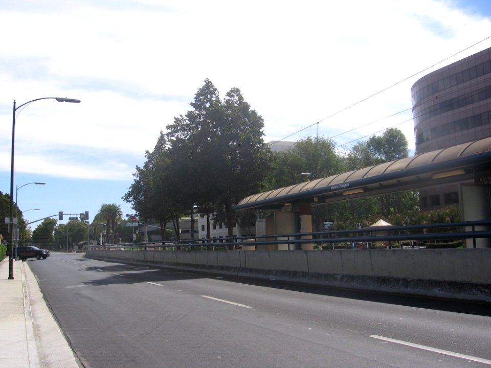 Metro-Airport (VTA) 1651 02