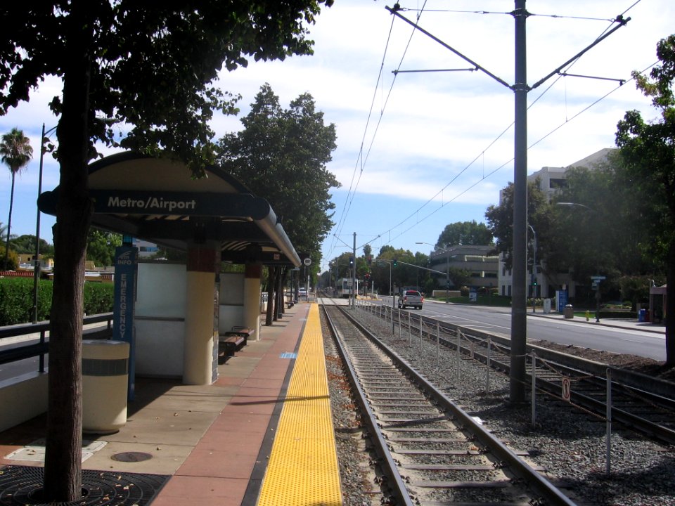 Metro-Airport (VTA) 1661 12