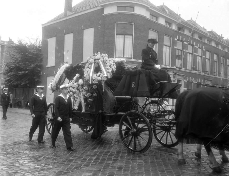 Marvo begrafenis De Wilde , Den Haag, Bestanddeelnr 906-7237