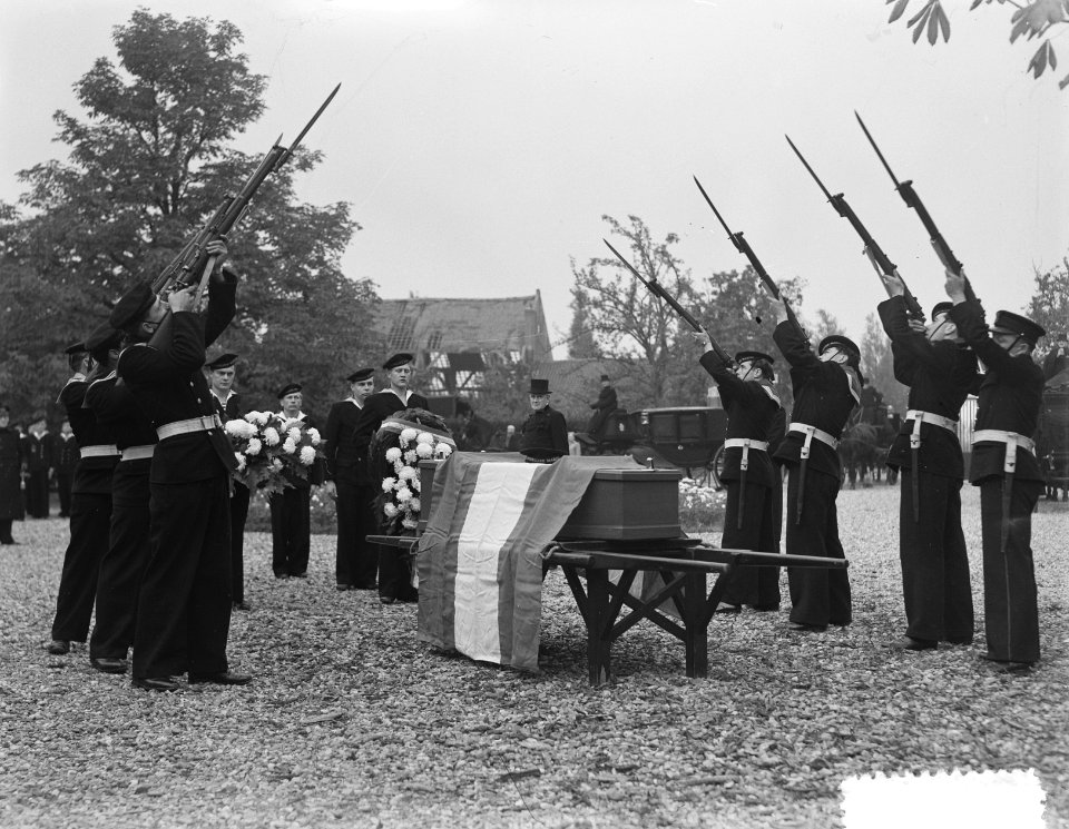 Marvo begrafenis, Bestanddeelnr 904-8125