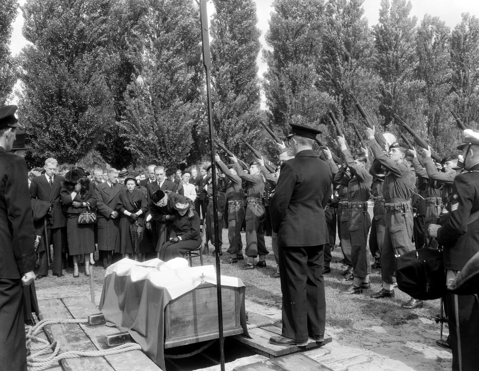 Marvo begrafenis, Bestanddeelnr 906-5763