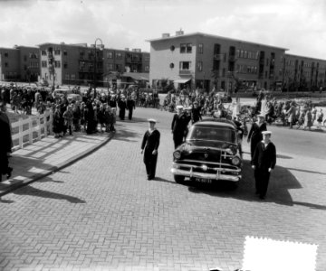 Marvo begrafenis Amsterdam, vliegtuigmaker M. K. Bosch, Bestanddeelnr 907-3344