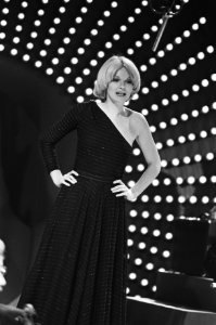 Martine Bijl tijdens tv-show, Bestanddeelnr 928-8138