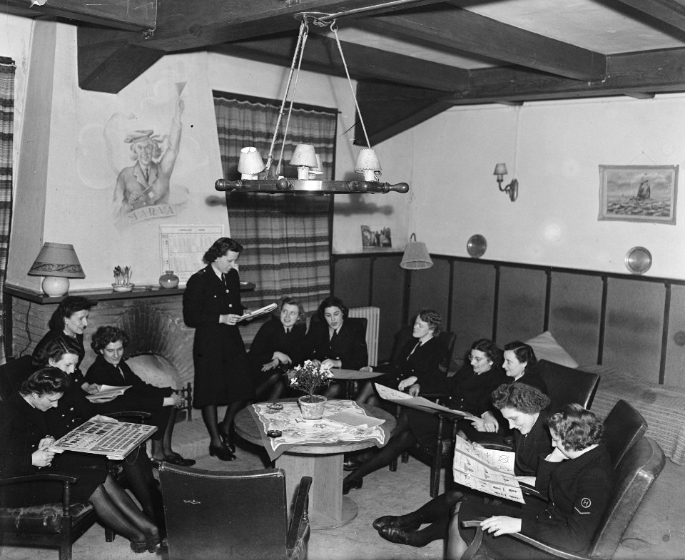 Marva Amsterdam verplichte thuisavond, Bestanddeelnr 902-5679