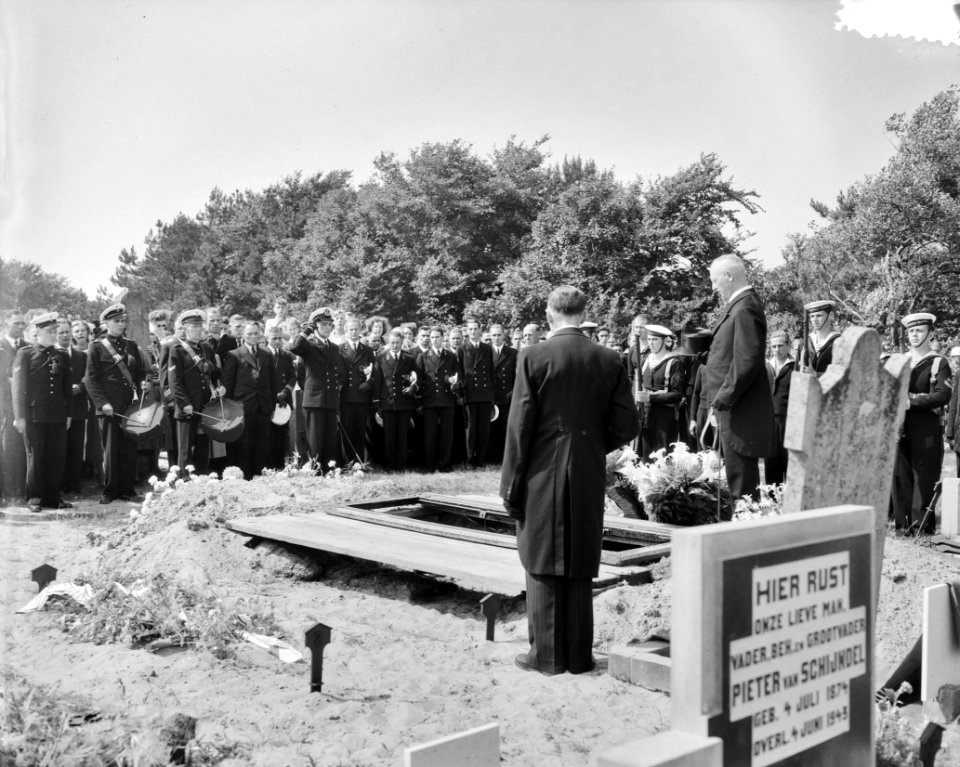 Marvo Begrafenis Den Helder. PV Gastel, Bestanddeelnr 905-2124