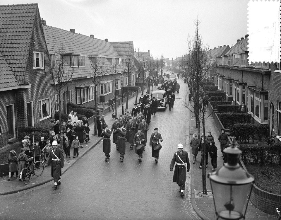 Marvo begrafenis Den Helder, Bestanddeelnr 906-9194