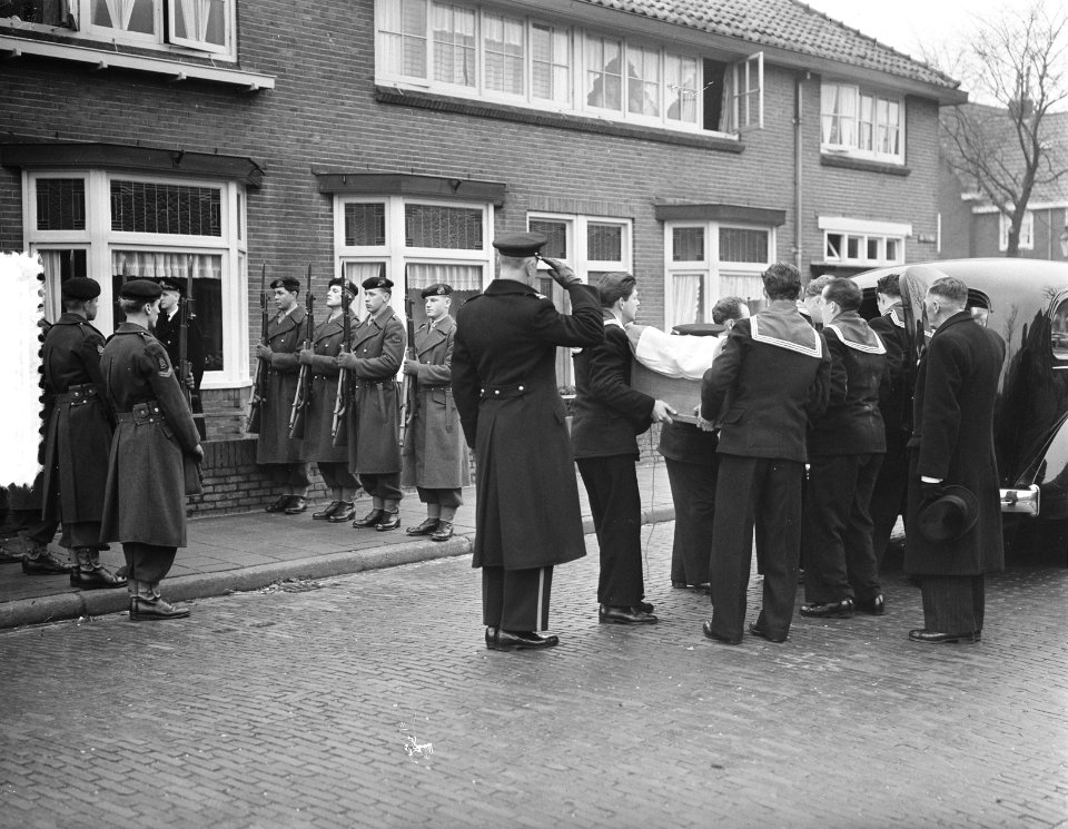 Marvo begrafenis Den Helder, Bestanddeelnr 906-9189