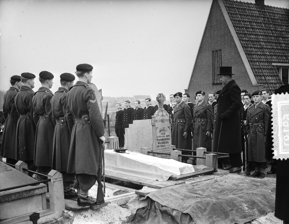 Marvo begrafenis Den Helder, Bestanddeelnr 906-9191