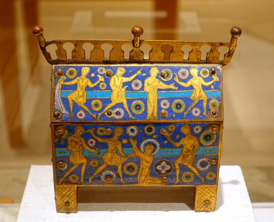 Martyrdom of Saint Stephen, reliquary, French, Limoges, c. 1200, copper with gilding and champleve enamel - Princeton University Art Museum - DSC06826