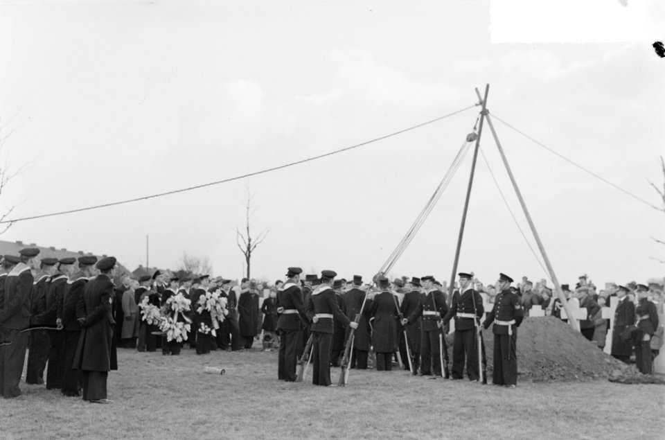 Marvo begrafenis Eindhoven Van Schaik, Bestanddeelnr 904-4498
