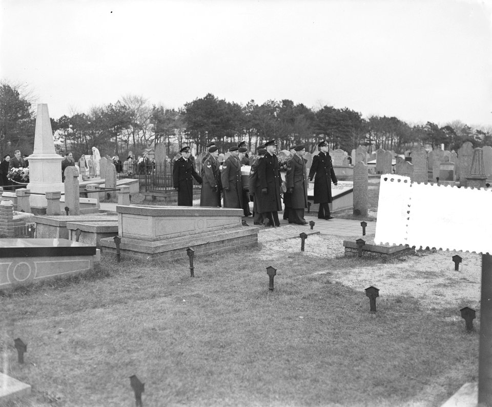 Marvo begrafenis Majoor der Marvo D. J. Vos, Den Helder, Bestanddeelnr 906-2604