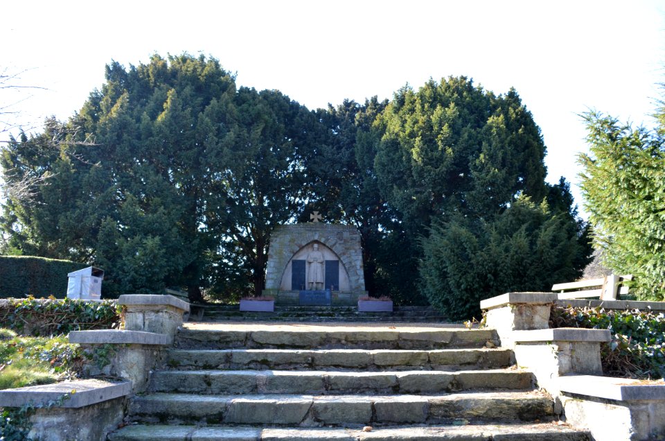 Marxheim, Eichstraße, Gefallenendenkmal (1)