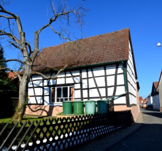 Marxheim, Ringstraße 2 (1)