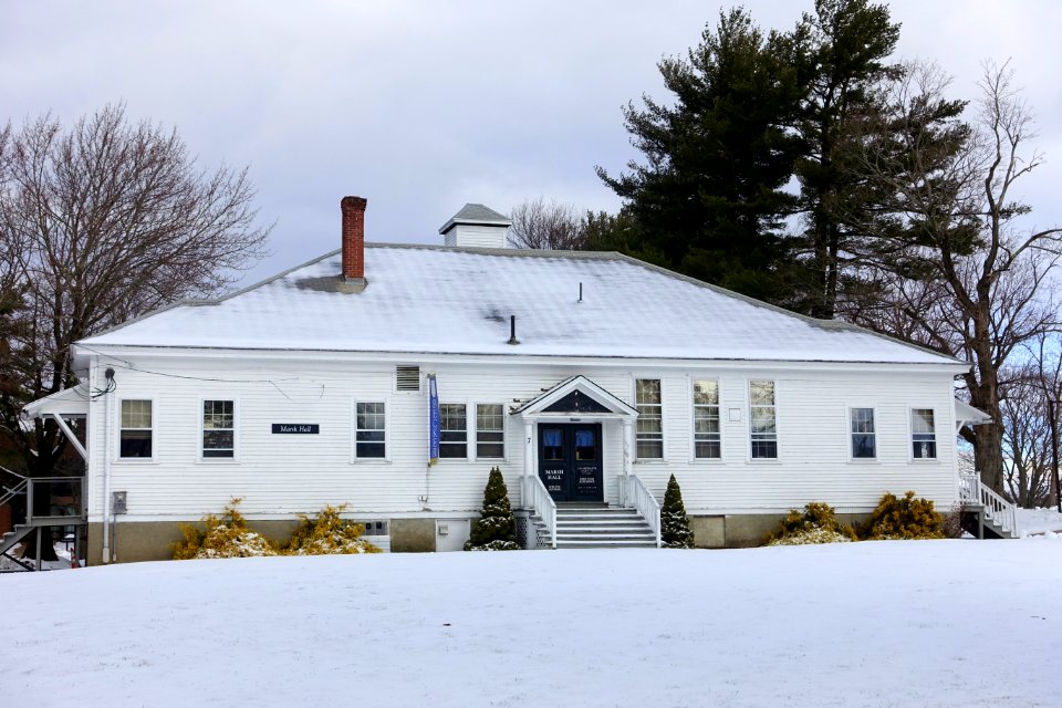 Marsh Hall - Becker College - Leicester, MA - DSC04159