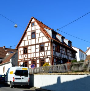 Marxheim, Höhenstraße 2