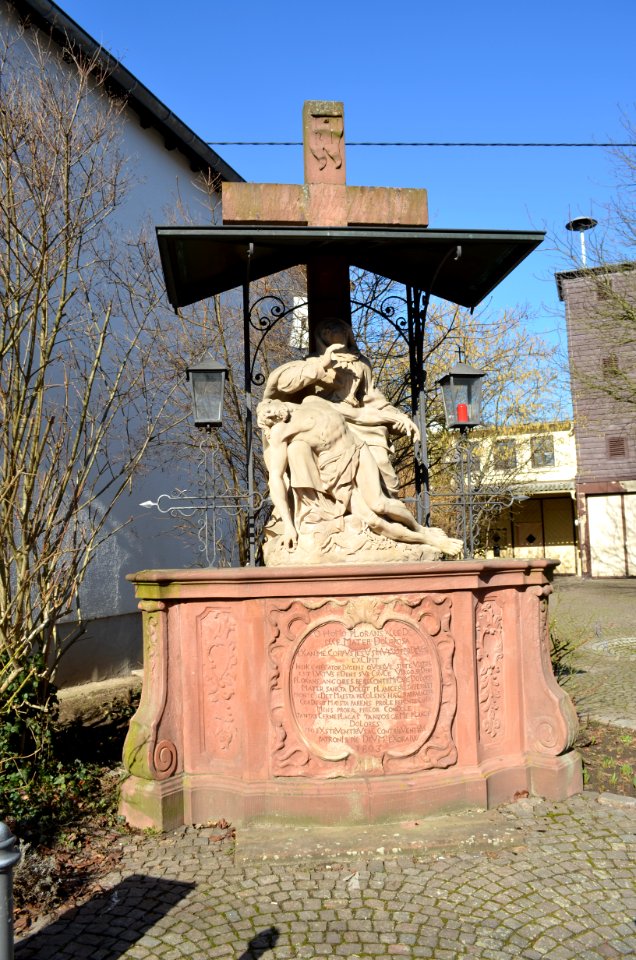 Marxheim, Pietà Schulstraße 51