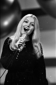 Mary Hopkin, Bestanddeelnr 923-3712