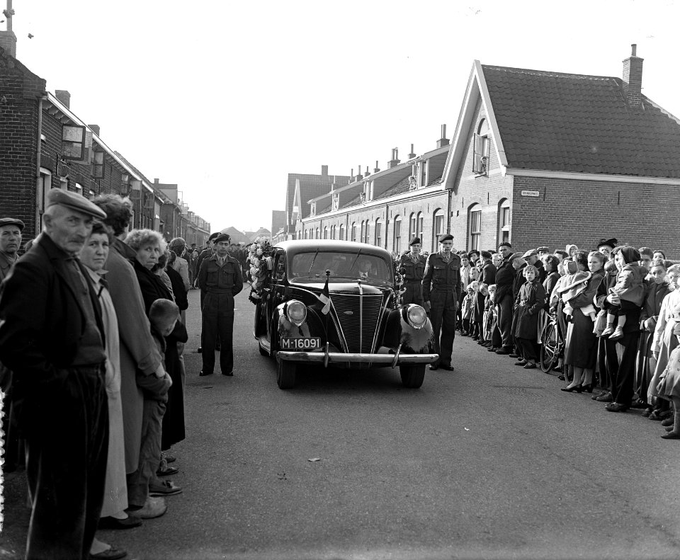 Marvo begrafenis te Wageningen, Bestanddeelnr 906-8278