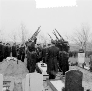 Marvobegrafenis Sergeant Kok W Bouwman Vlissingen, Bestanddeelnr 908-3512