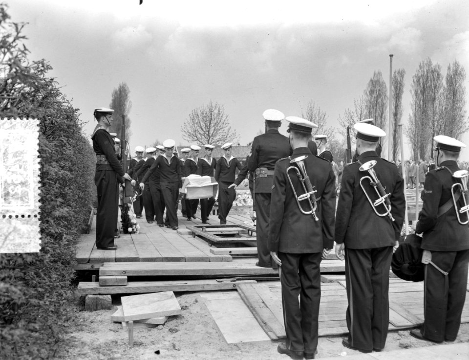 Marvo-begrafenis Rotterdam matroos V. S. Smit, Bestanddeelnr 907-7462
