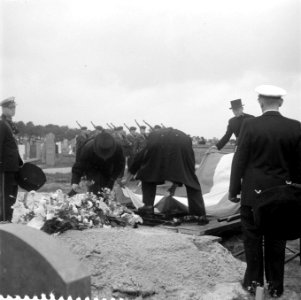 Marvobegrafenis sergeant-machinist Porsius te Den Helder, Bestanddeelnr 908-8050