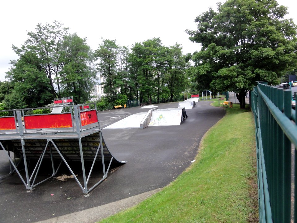 Massy (Essonne) skatepark
