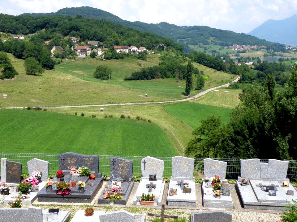Massignieu-de-Rives Cimetière