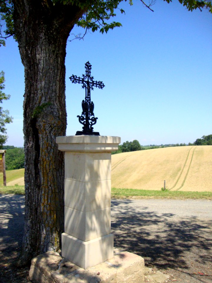 Mascaras (Gers, Fr) croix de chemin