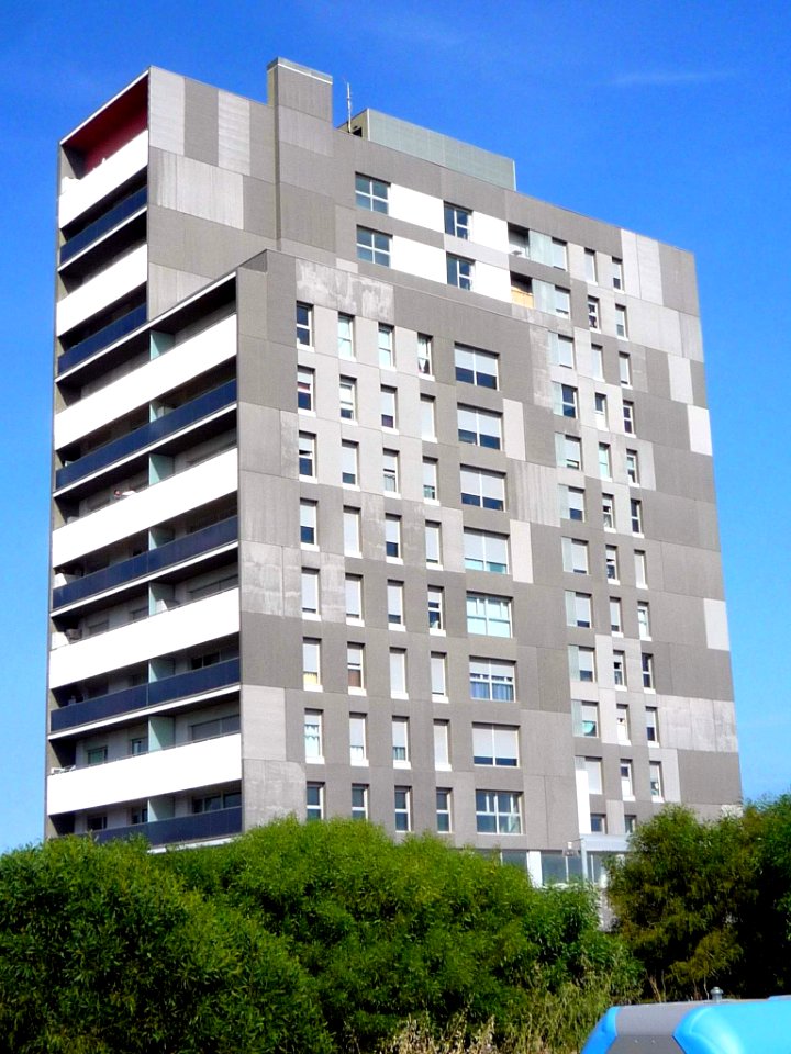 Mataró - Edificio de viviendas en Carrer Jaume Vicens Vives 109 (8)