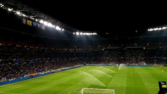 Match amical France-USA - 58241 spectateurs - Arrosage pendant la mi-temps