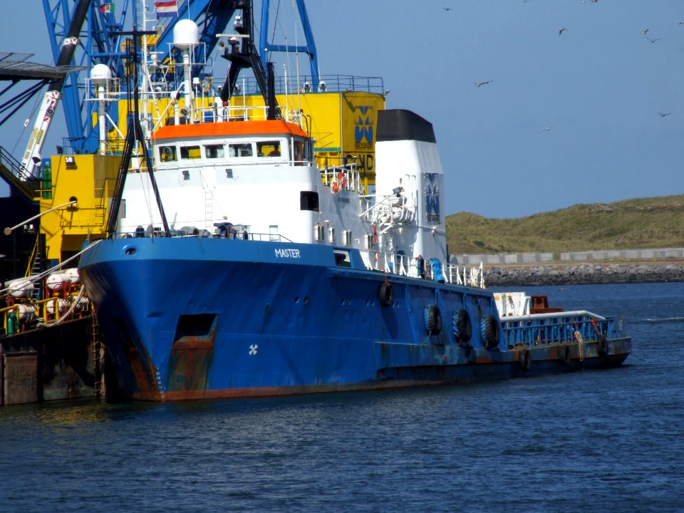 Master IMO 7406980 09September2006