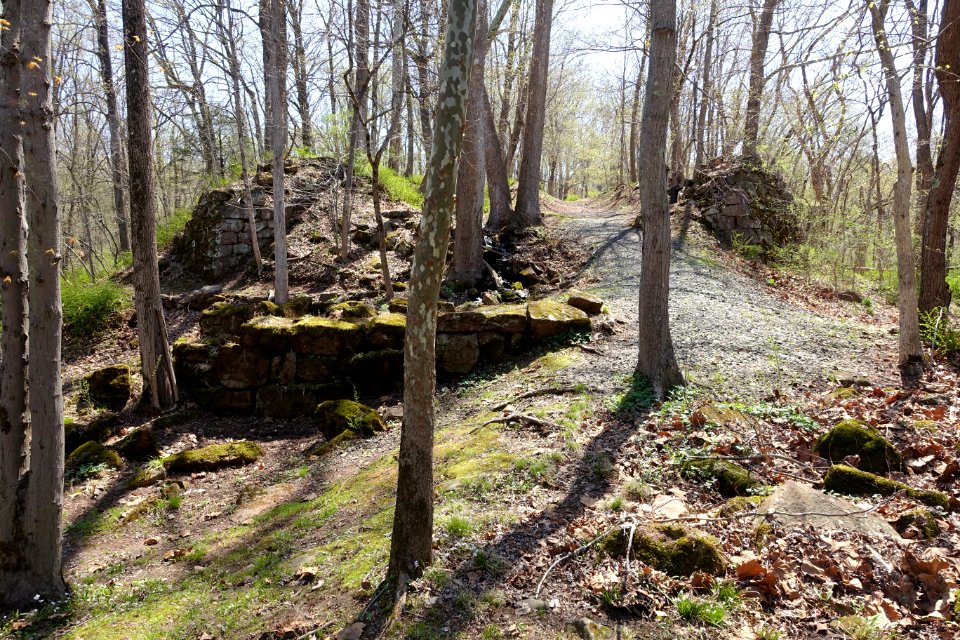 Masonry (east bank) - Farmington Canal Aqueduct - Farmington, CT - DSC02180