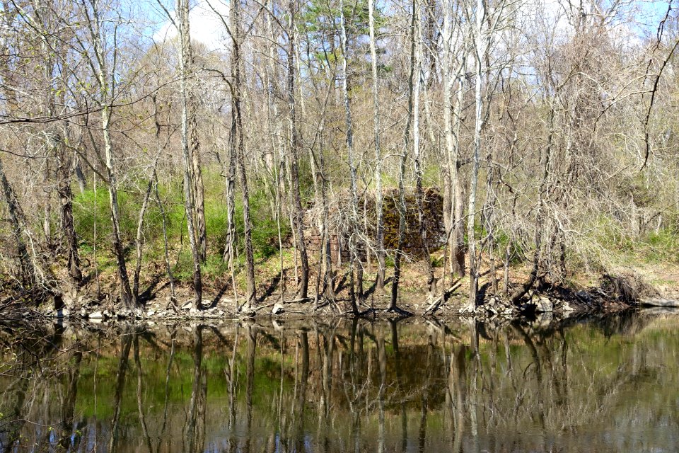 Masonry (west bank) - Farmington Canal Aqueduct - Farmington, CT - DSC02178