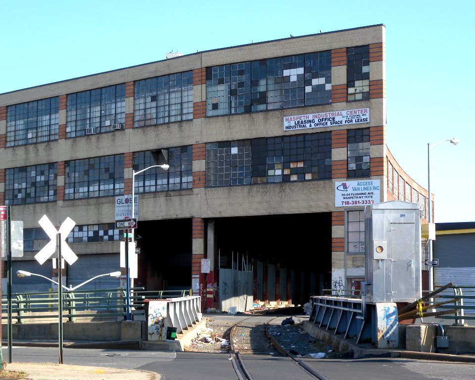 Maspeth Industrial Center Bushw LIRR jeh