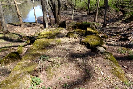 Masonry (east bank) - Farmington Canal Aqueduct - Farmington, CT - DSC02187